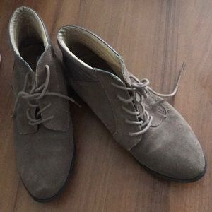 Kimchi Blue size 7 booties Brown